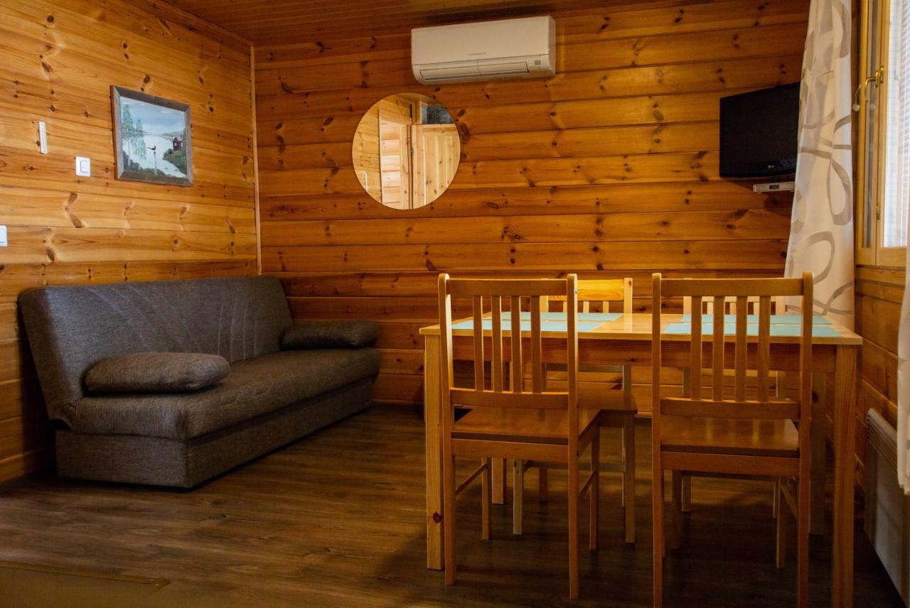 Motelli Rovaniemi Ngoại thất bức ảnh
